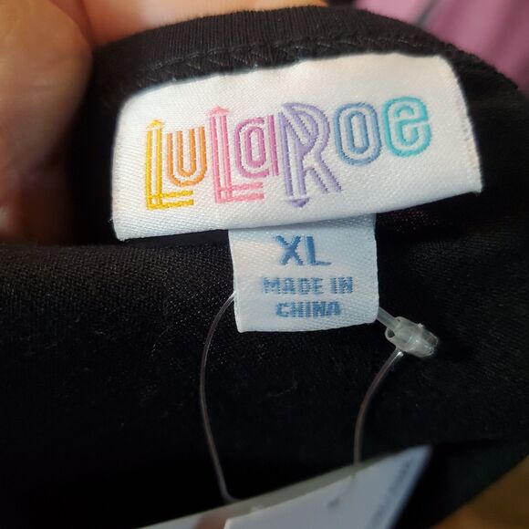 Lularoe Lynnae Black Long Sleeve Top Size XL NWT - Picture 3 of 5